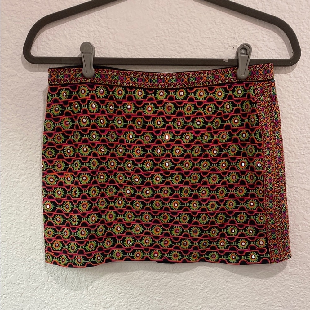 Gryphon Women's Embroidered Sequin Multicolor Silk Blend Mini Lined Skirt Sz XS